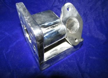 Gomiti e riser per motori marini